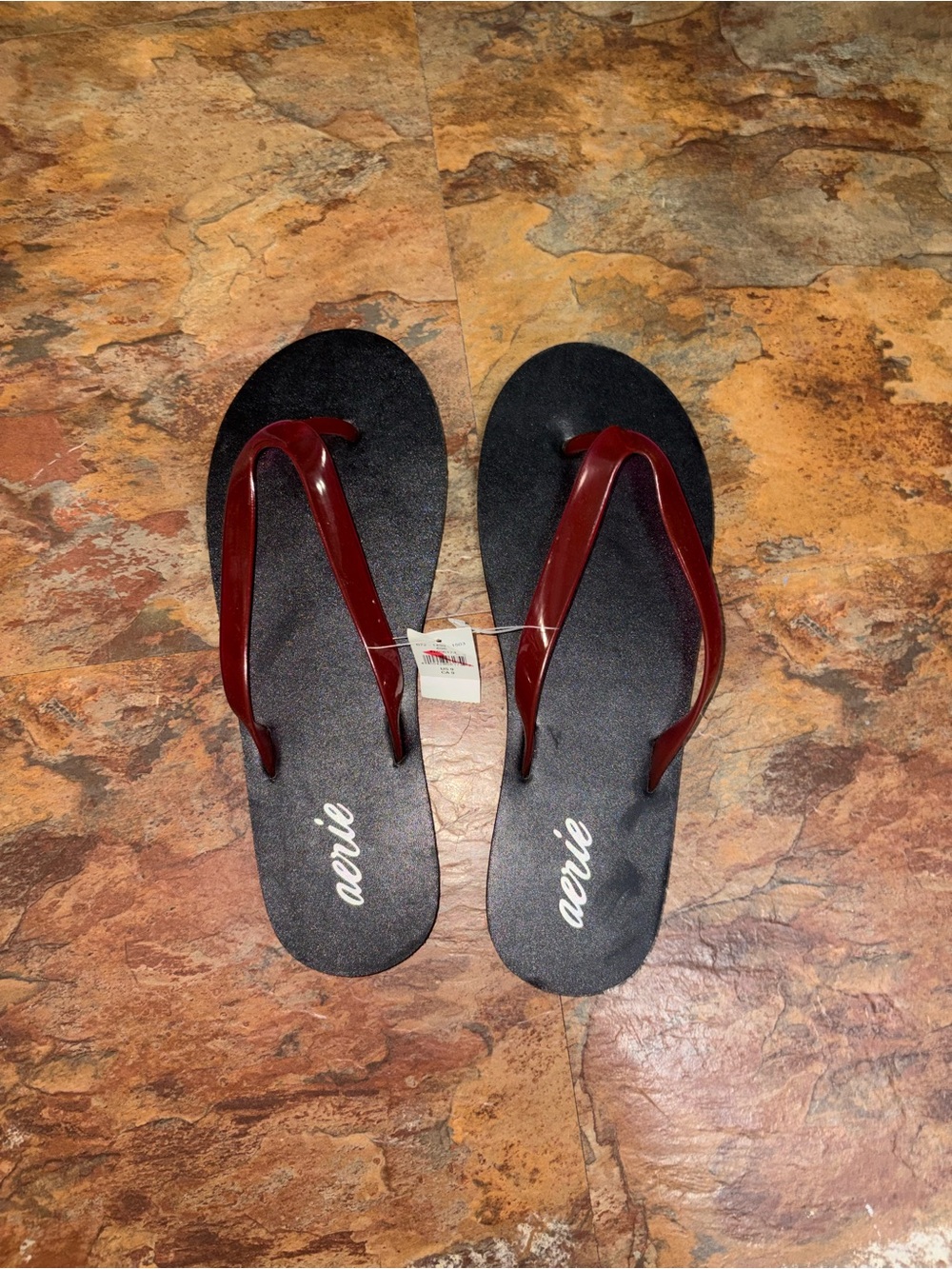 Aerie | Black FlipFlops NWT | Size 9